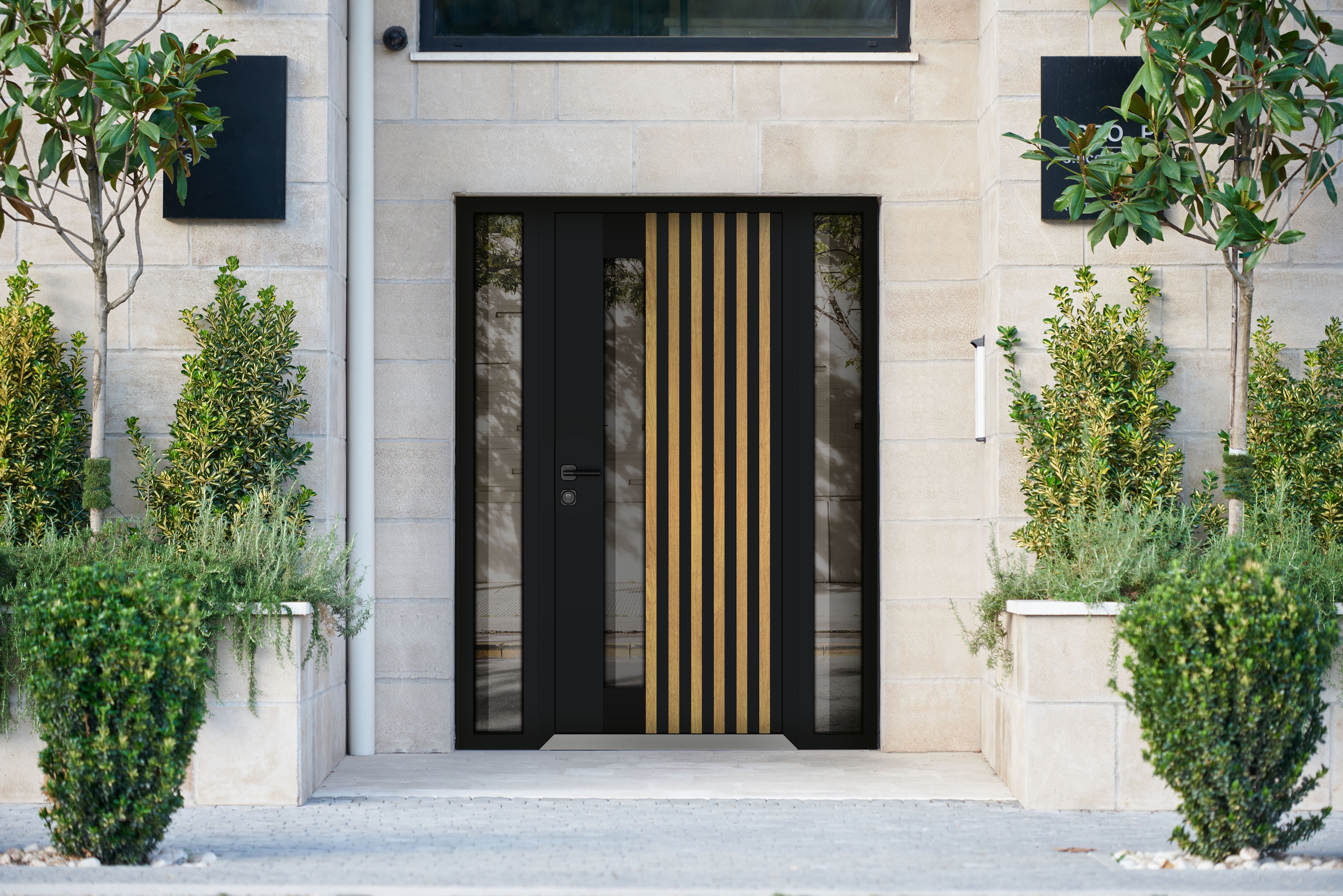 Cynex 6113 Exterior Aluminum door view 3