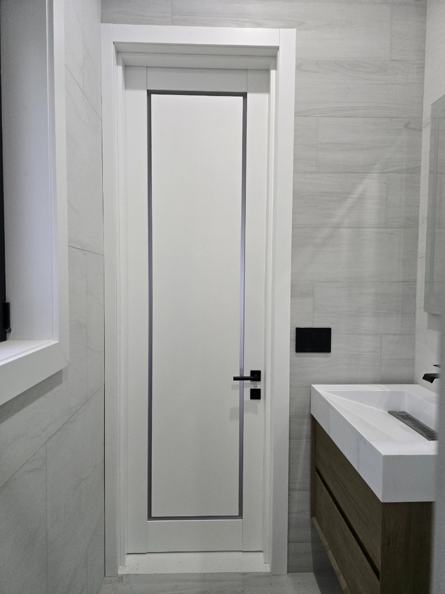 Single solid core interior swing door with frosted glass | Planum 0888 Painted White | 18 x 80 photo#15