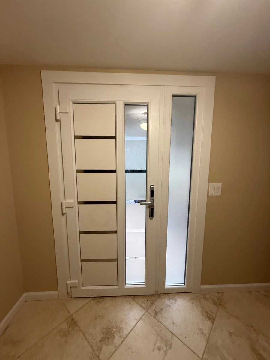 Manux 8088 White Silk (decided to reverse the door and install it as outswing door) Manux 8088 White Silk (decided to reverse the door and install it as outswing door)