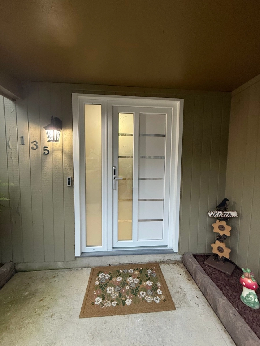 Manux 8088 White Silk (decided to reverse the door and install it as outswing door) Manux 8088 White Silk (decided to reverse the door and install it as outswing door)
