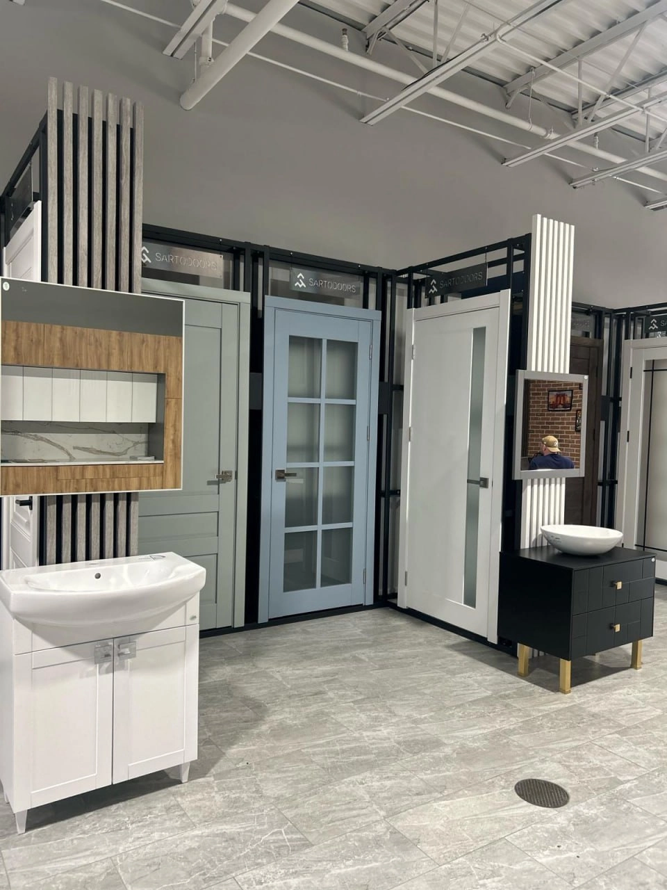 Door from Showroom & Pick-Up, Chicago, Illinois image