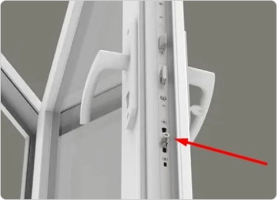 Multi-point mortise lock mechanism.