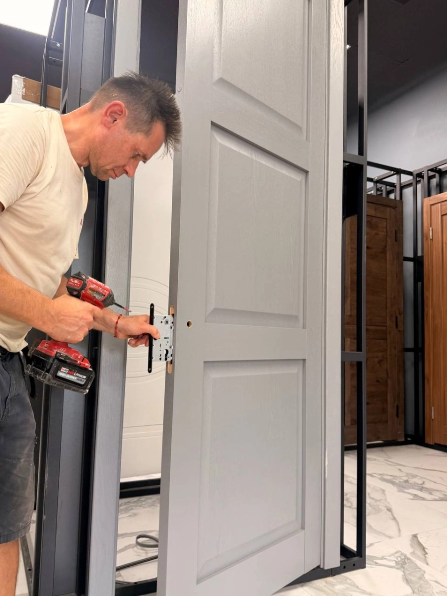 Door from Showroom, Fort Myers, Florida image
