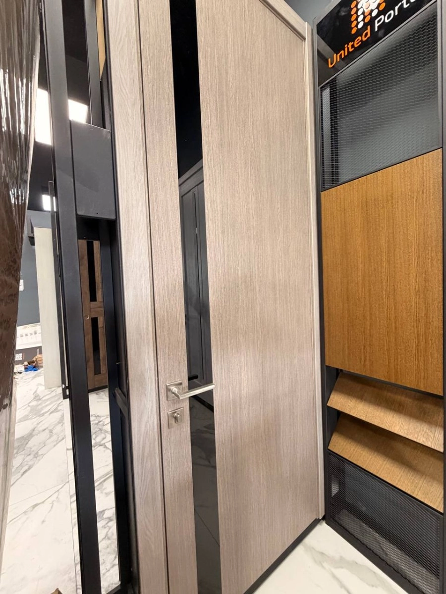 Door from Showroom, Fort Myers, Florida image