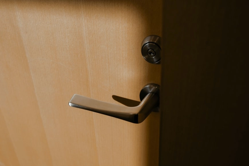 choosing right hardware for door