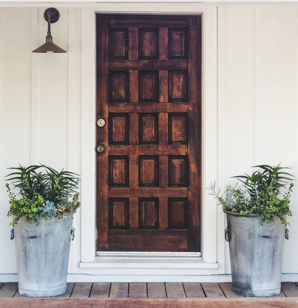 Timeless elegance: integrating antique and vintage doors into modern interiors