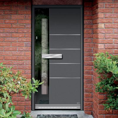How to choose the right material for your home's front door