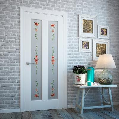 Decorative elements for doors: from handles to glass inserts