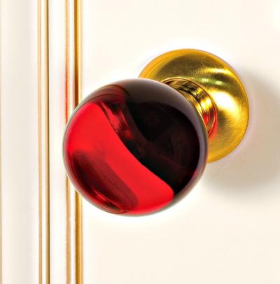 The finishing touch: selecting door handles and hardware to match your door's style