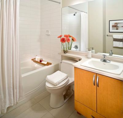 Small bathroom, big ideas: how to visually expand the space