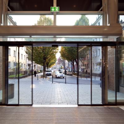 Automatic doors: comfort and space modernization