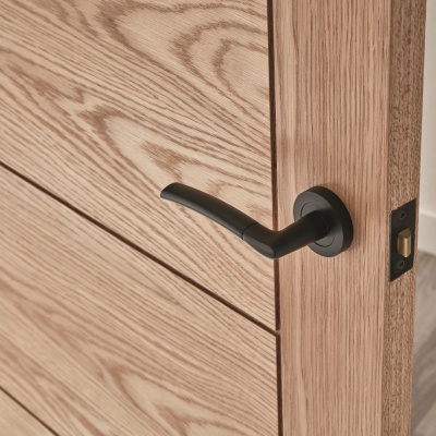 Choosing door handles to complement your home's interior